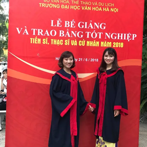Xưởng may áo cử nhân sinh viên
