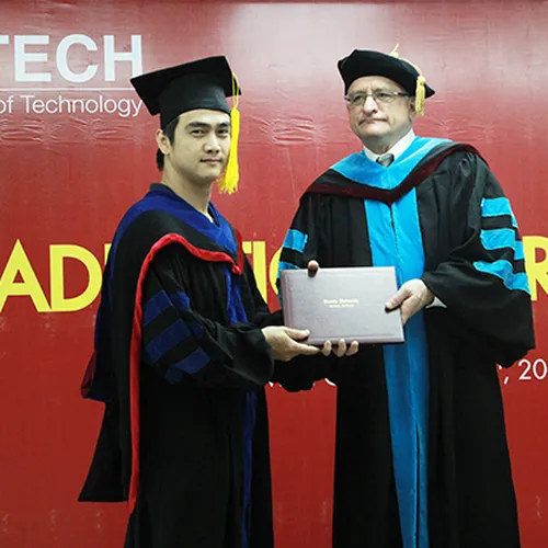 XƯỞNG MAY ÁO THẠC SĨ TIẾN SĨ TẠI QUẬN 3