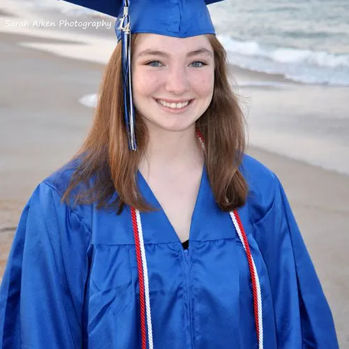 XƯỞNG MAY LỄ PHỤC TỐT NGHIỆP ÁO CỬ NHÂN QUẬN 3