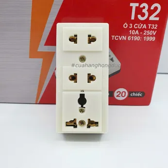 Ổ Cắm Điện 3 Lỗ Gắn Táp Lô T32 SOPOKA