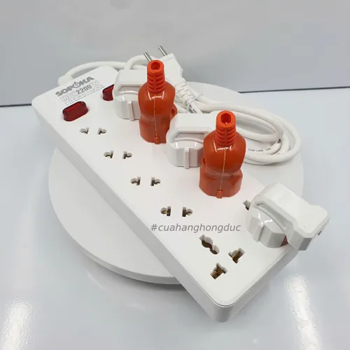 Ổ Cắm Chéo 10 Lỗ 2200W 10A SOPOKA
