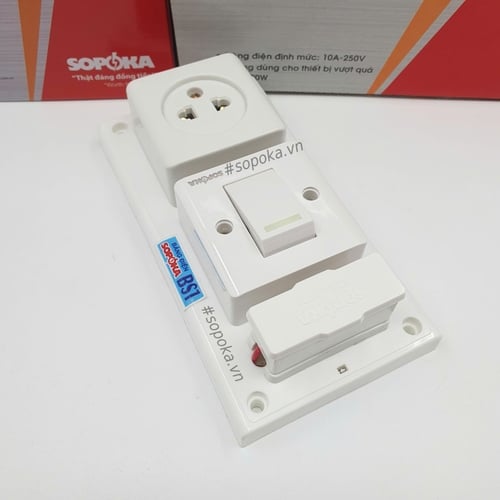 Bảng Điện 1 Công Tắc 1 Lỗ Cắm Có Cầu Chì BS1 SOPOKA