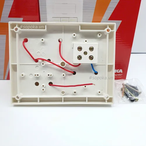 Bảng Điện 1 Công Tắc 3 Lỗ Cắm BN3E SOPOKA