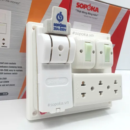 Bảng Điện 2 Công Tắc 3 Lỗ Cắm 1 Cầu Dao Sứ BN20 SOPOKA