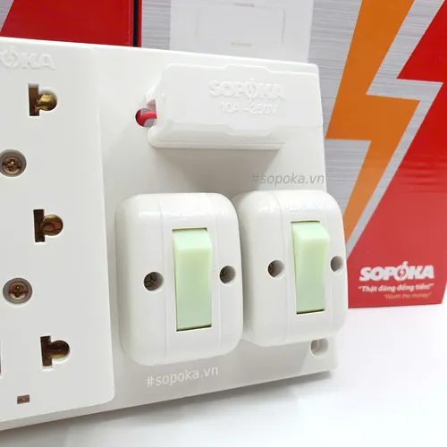 Bảng Điện 2 Công Tắc 3 Lỗ Cắm BN2E SOPOKA