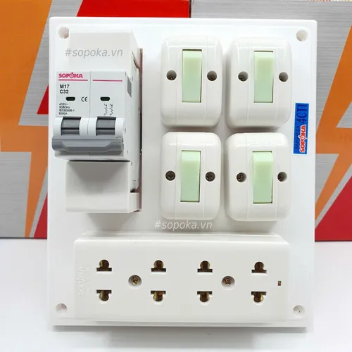 Bảng Điện 4 Công Tắc 4 Lỗ Cắm MCB 32A 4CT1 SOPOKA