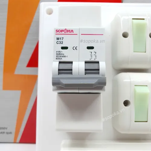 Bảng Điện 4 Công Tắc 4 Lỗ Cắm MCB 32A 4CT1 SOPOKA