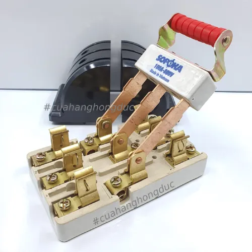 Cầu Dao Đảo Đế Sứ 3 Pha 100A 3P 2N 600V Màu Đen D37 SOPOKA