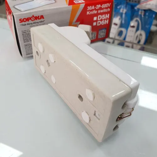 Cầu Dao Đế Sứ 1 Pha 20A-2P Màu Trắng D3H SOPOKA