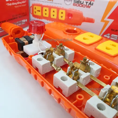 Ổ Cắm Điện 4 Lỗ 6000W Không Dây Nút Nguồn 4S-6000W2+ SOPOKA