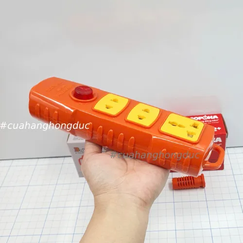 Ổ Cắm Điện 3 Lỗ 6000W Không Dây Nút Nguồn P6000W2+ SOPOKA