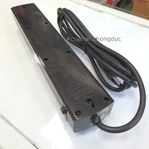 Ổ Cắm Điện 5 Lỗ 3 Chấu 2200W Lõi Sứ Chống Cháy Breaker 5T SOPOKA