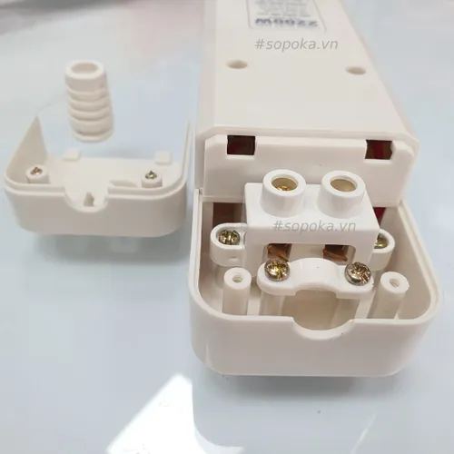 Ổ Cắm Điện 5 Lỗ Lõi Sứ Không Dây 2200W Có Công Tắc 5M-0 SOPOKA