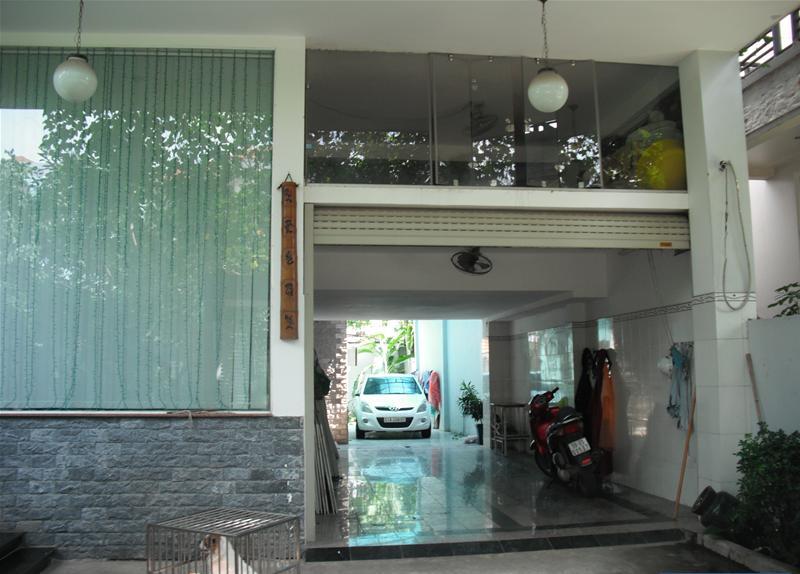 Chỗ để xa Biệt thự quận 2 đường Lương Định Của