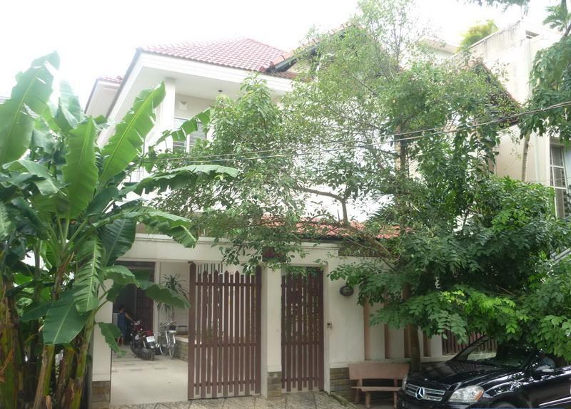 Thiết kế bên ngoài của căn nhà Thiết kế bên ngoài của căn nhà