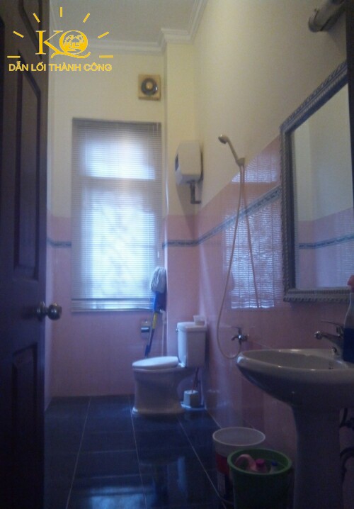 Khu vực nhà vệ sinh Khu vực nhà vệ sinh