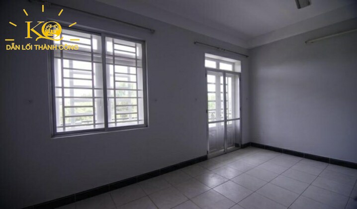 Diện tích trống trong nhà