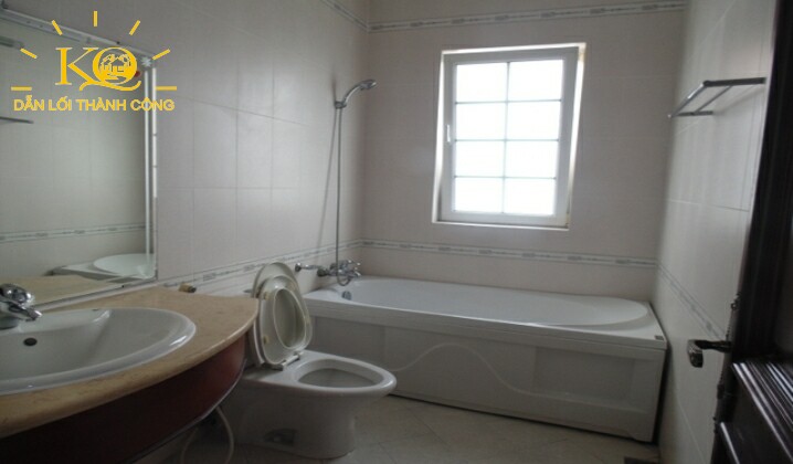 Nhà vệ sinh hiện đại Nhà vệ sinh hiện đại