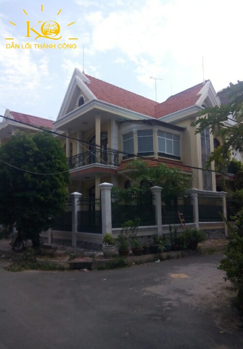 Thiết kế bên ngoài của căn nhà Thiết kế bên ngoài của căn nhà