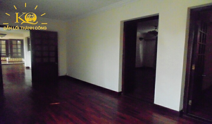 Phòng ngủ trên lầu Phòng ngủ trên lầu