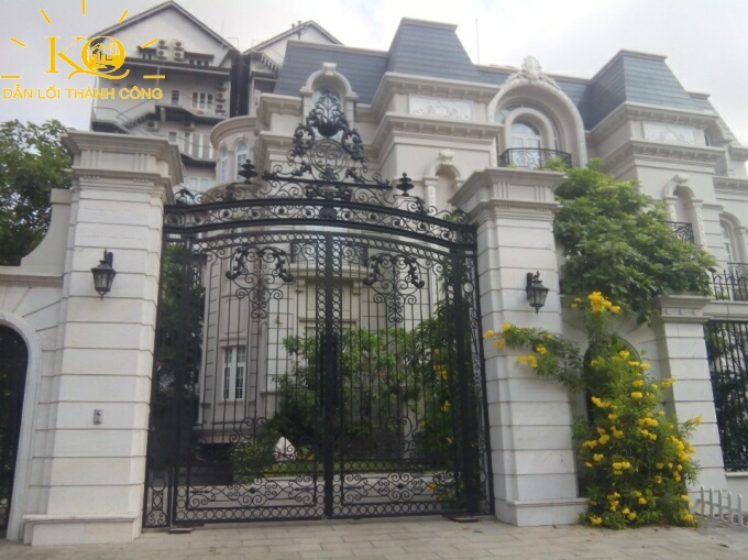 Thiết kế bên ngoài của căn nhà Thiết kế bên ngoài của căn nhà