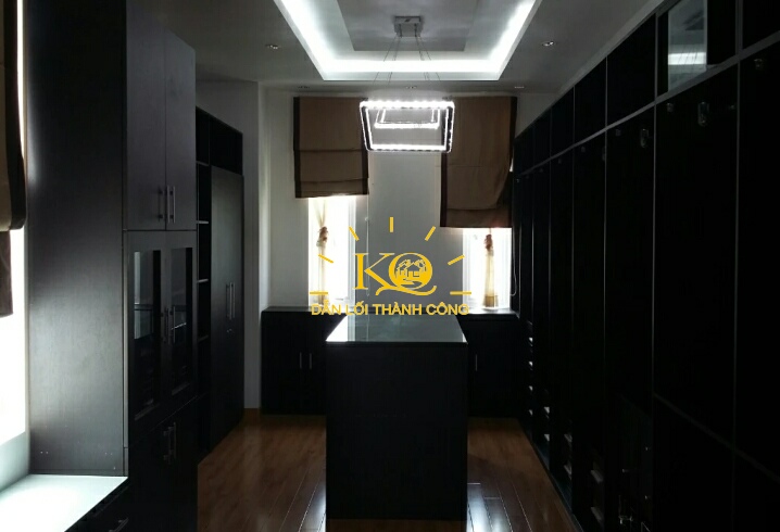 Nhà kho trong nhà Nhà kho trong nhà