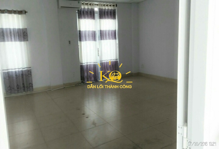 Diện tích trống trong nhà