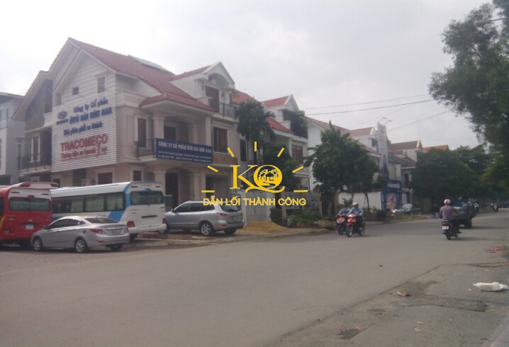 Đường trước nhà