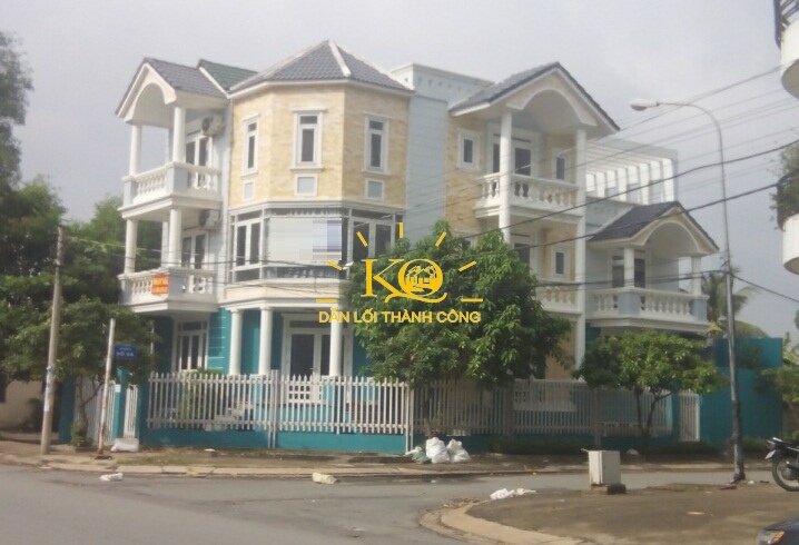 Thiết kế bên ngoài của căn nhà Thiết kế bên ngoài của căn nhà