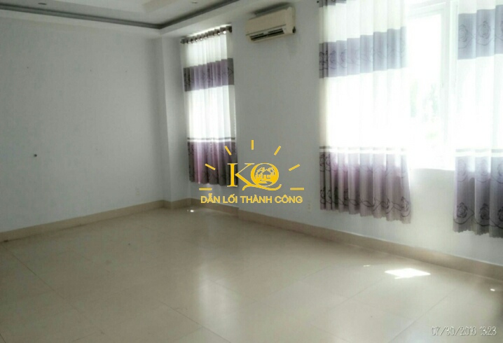 Diện tích trống trong nhà