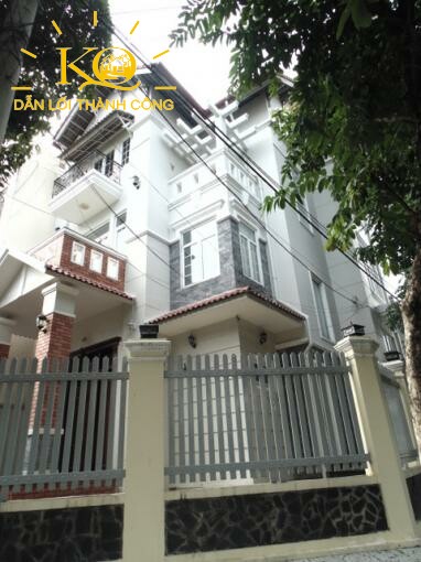 Thiết kế bên ngoài của căn nhà Thiết kế bên ngoài của căn nhà