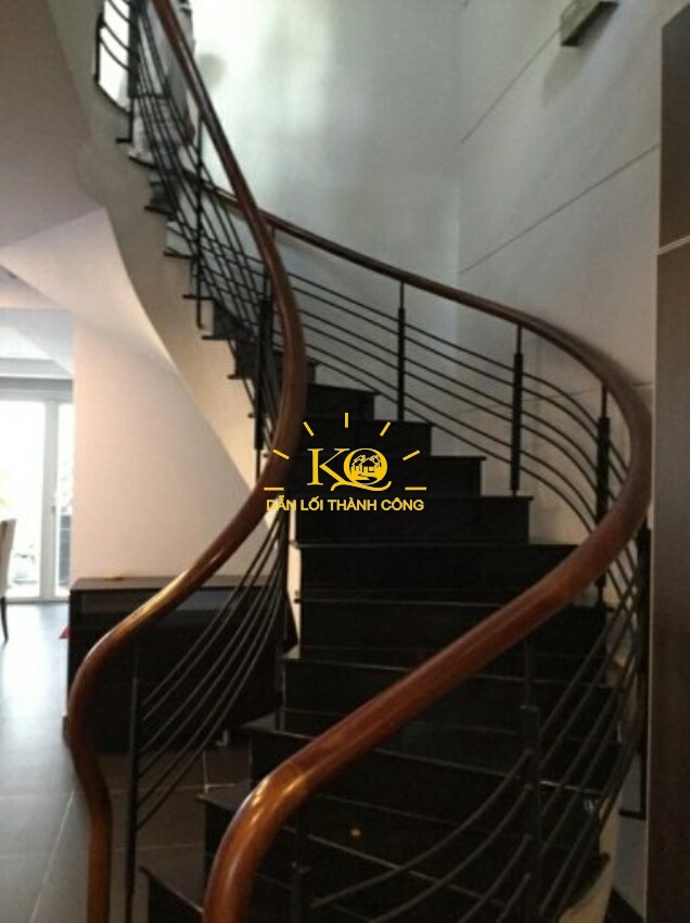 Cầu thang trong nhà