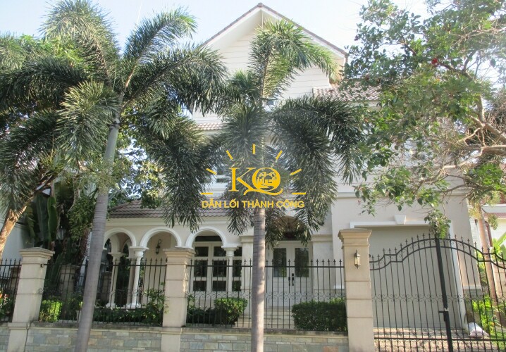 Thiết kế bên ngoài của căn nhà Thiết kế bên ngoài của căn nhà