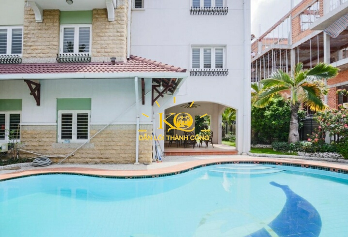 Hồ bơi rộng Hồ bơi rộng