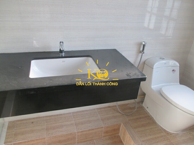 Nhà vệ sinh Nhà vệ sinh