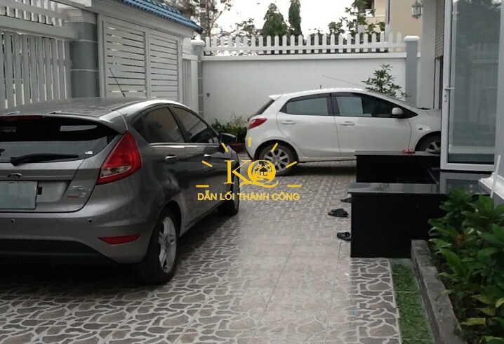 Khu vực để xe rộng rãi Khu vực để xe rộng rãi