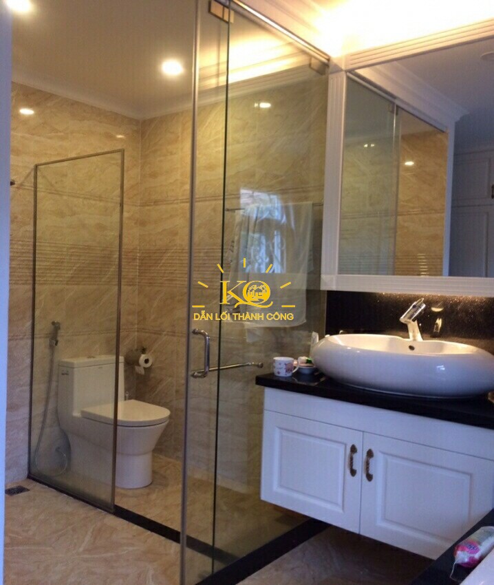 Nhà vệ sinh đầy đủ tiện nghi Nhà vệ sinh đầy đủ tiện nghi