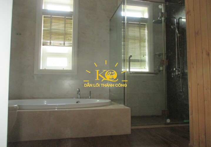 Bồn tắm và phòng xông hơi Bồn tắm và phòng xông hơi