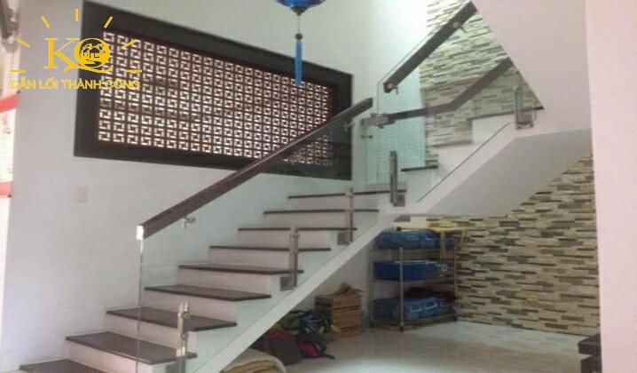 Khu vực cầu thang