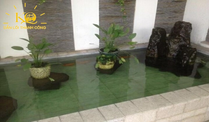 Khuôn viên sân vườn