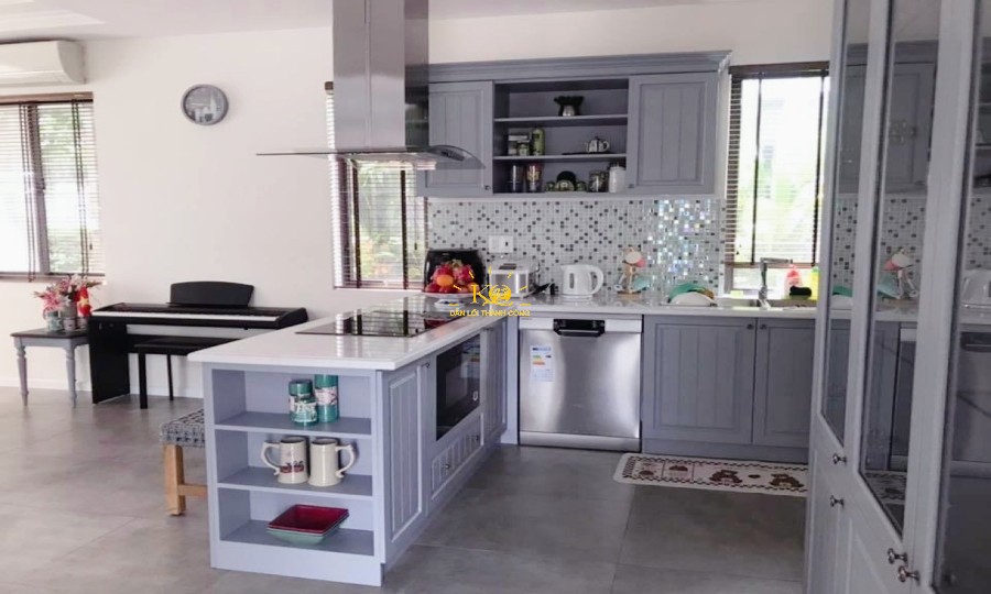 Sân vườn view sông