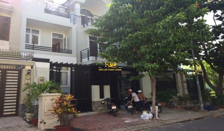 Thiết kế bên ngoài của căn nhà Thiết kế bên ngoài của căn nhà