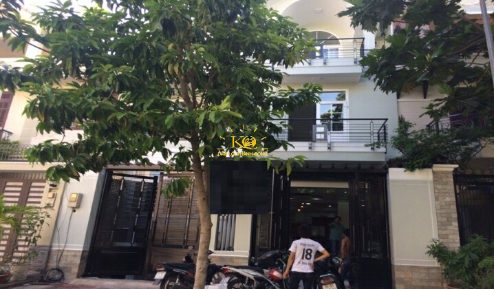 Thiết kế bên ngoài của căn nhà Thiết kế bên ngoài của căn nhà