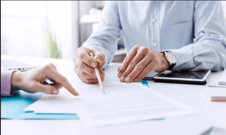 Hợp đồng bán nhà là sự thỏa thuận bằng văn bản giữa bên mua và bên bán Hợp đồng bán nhà là sự thỏa thuận bằng văn bản giữa bên mua và bên bán