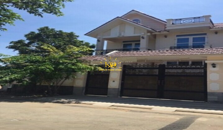 Thiết kế bên ngoài của căn nhà Thiết kế bên ngoài của căn nhà