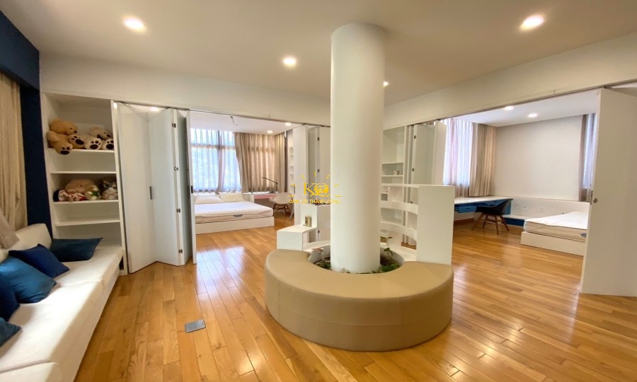 Phòng ngủ master phù hợp cho gia đình có con nhỏ  Phòng ngủ lơn