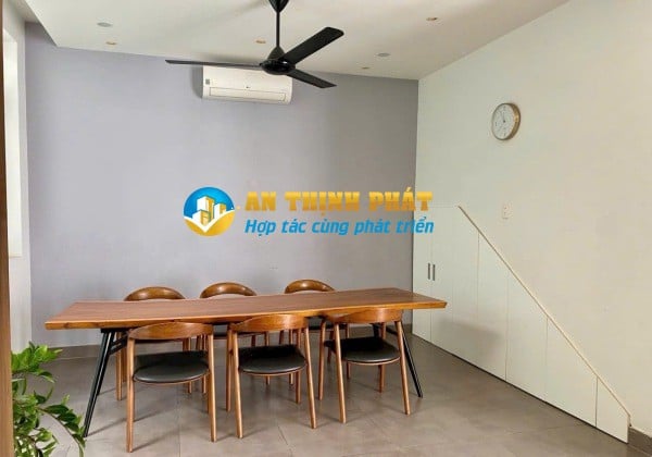 Cho Thuê Biệt Thự Lucasta Quận 9 Mặt Tiền Đường Liên Phường  