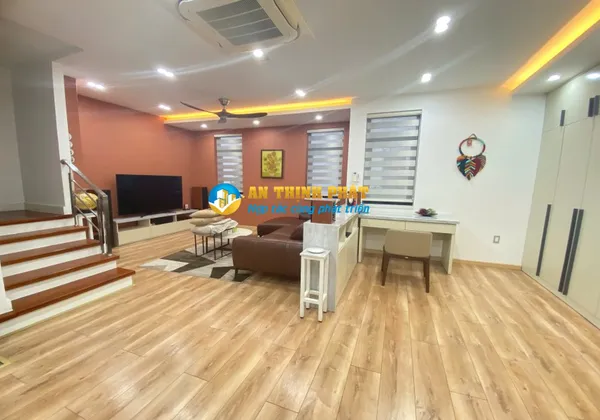 Cho Thuê Biệt Thự Song Lập Lucasta Có Thang Máy Riêng