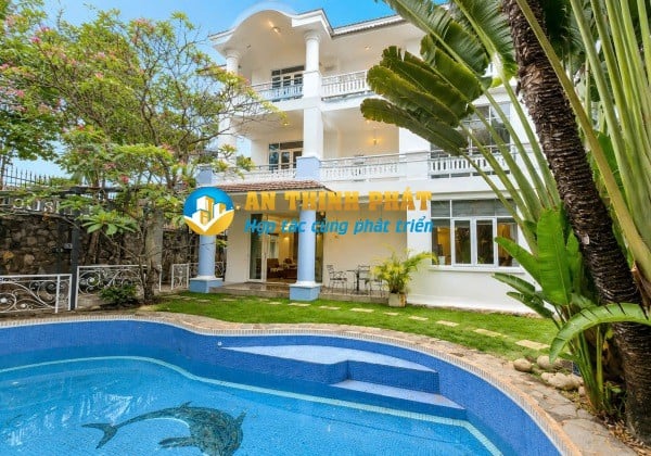 Cho Thuê Biệt Thự Thảo Điền Góc 2 Mặt Tiền đường số 92 Quốc Hương Hồ Bơi lớn