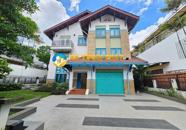 Cho Thuê Biệt Thự Khu 146 Nguyễn Văn Hưởng Thảo Điền Sân Vườn Hồ Bơi